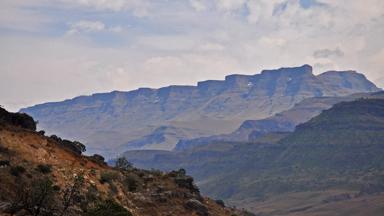 zuid-afrika_drakensbergen_uitzicht_w