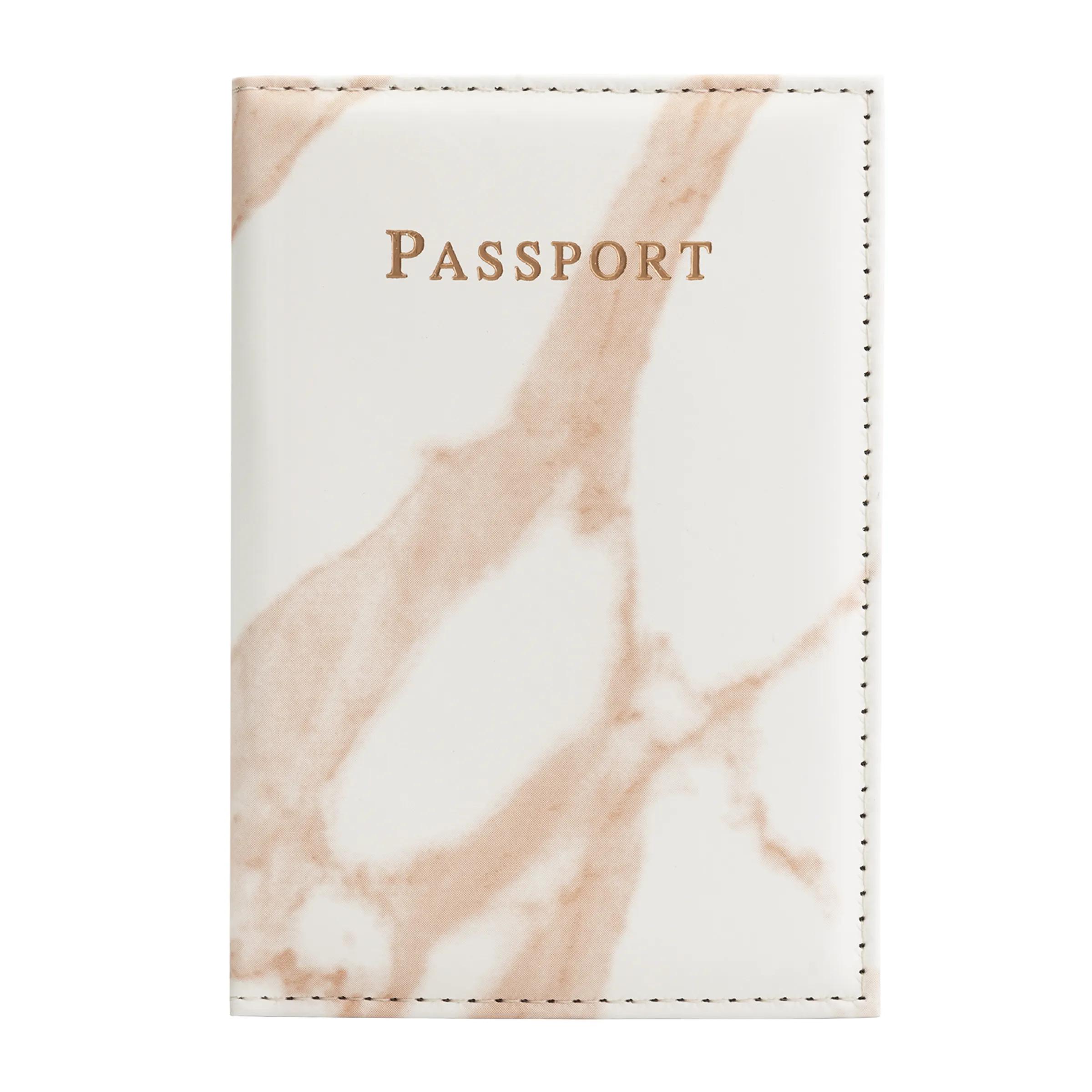 Thousandtravelmiles  Paspoort hoes  Kunstleer  Rood  Rood main product image