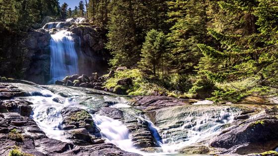 frankrijk_Hautes-Pyrénées_pyreneeen_waterval_pixabay