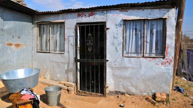 zuid-afrika_gauteng_johannesburg_soweto_township_huisje_b