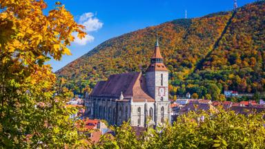 roemenie_brasov_zwarte-kerk_buitenkant_getty