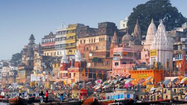 india_uttar-pradesh_varanasi_ganges_boot_5_b