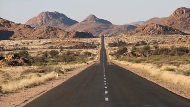 namibie_fish-river-canyon_weg_a