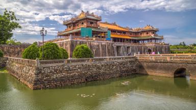 vietnam_hue_verboden-stad_tempel_brug_b