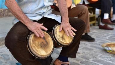 cuba_havana_oud-havana_straatmuzikant_muziek_shutterstock_606450737