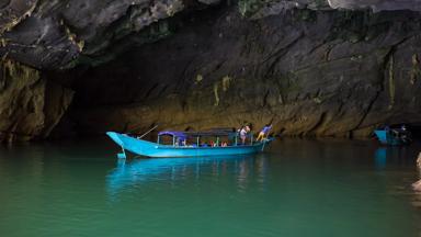 vietnam_phong-nha_grot_boot_rivier_shutterstock_455748553