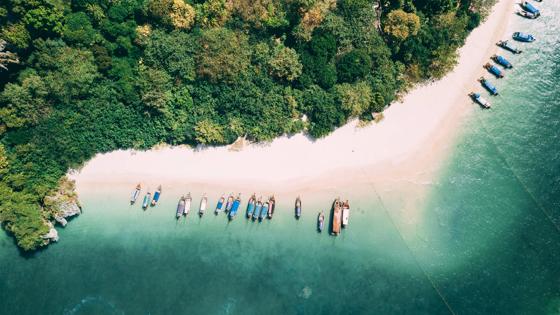 thailand_algemeen_bootje_andaman-zee_overzicht_strand_luchtfoto_b.jpg