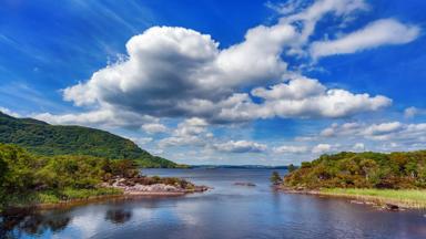 ierland_kerry_autoroute_ring-of-kerry_killarney_nationaal-park_muckross-meer_landschap_wolk_getty