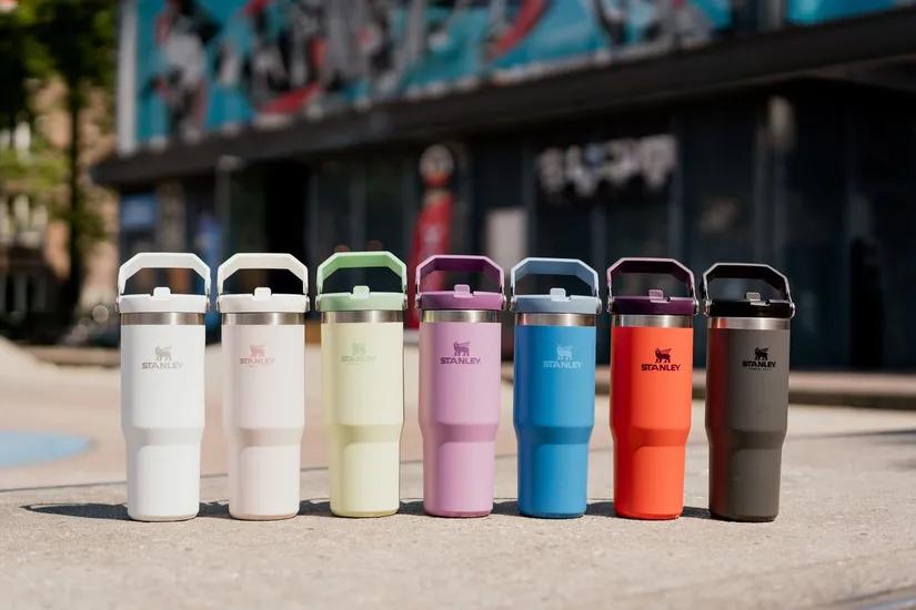 1200 l Roestvrijstalen vacuübeker Stanley Cup et rietje en handvat