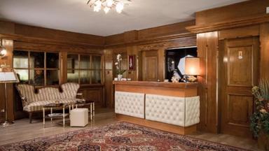 Hotel_Italie_Zuid-Tirol_Trentino_Hotel_Magre_receptie_a
