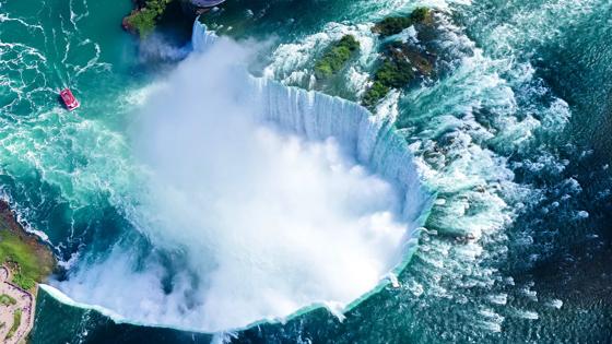 canada_niagara-falls_horseshoe-falls_waterval_boot_shutterstock-599344781_b.jpg