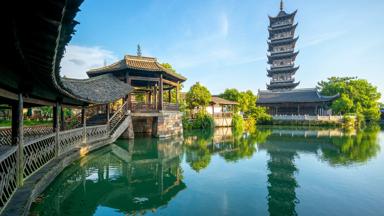 china_zhejiang_wuzhen_bailian-pagode_toren_b_jpg