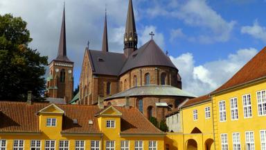 GettyImages-156962344-Roskilde_Cathedral_Denemark_©_Frank-Sellies