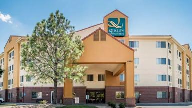 hotel_verenigde-staten_colorado_denver-airport_quality-inn-den-airport_exterieur_rechtenvrij