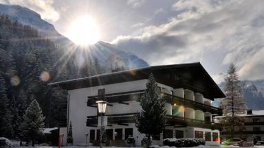Oostenrijk_Wald_In_Pinzgau_Hotel_Pinzger_Stubn_Exterieur