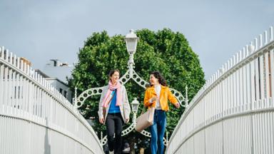 Ierland-Dublin-city-Ha-penny-Bridge