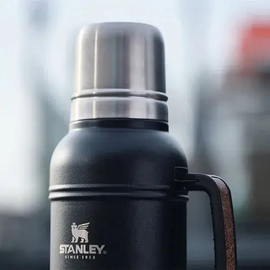 Stanley Artisan Thermosfles Zwart - 1,4L