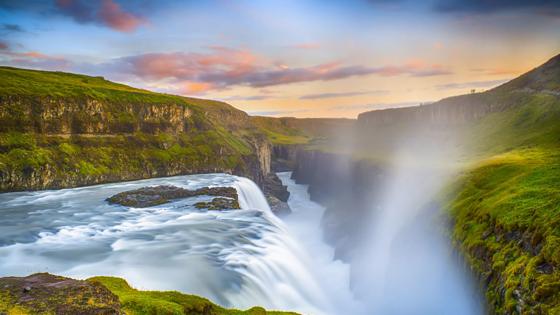 ijsland_reykjavik_golden-circle_gullfoss-watervallen_shutterstock_535547062