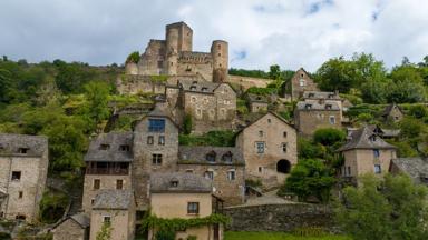 Frankrijk-Occitanie-Aveyron-Belcastel-dorp-kasteel©CRT Occitanie-Les-Coflocs