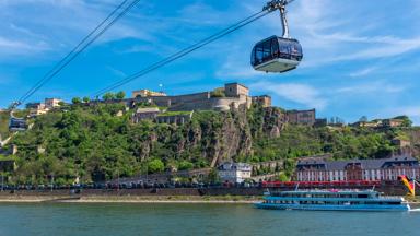 duitsland_rijnland-palts_koblenz_kabelbaan_fort-ehrenbreitstein_stad_rijn_rivier_getty