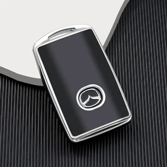 Dutch Shield Sleutelhoesje  Mazda zwart B3