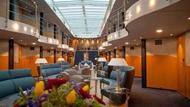 hotel_ms-primadonna_cruise_atrium_3