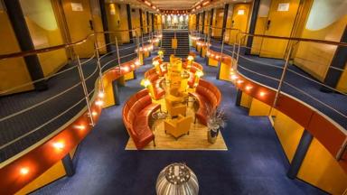 hotel_ms-primadonna_cruise_lounge