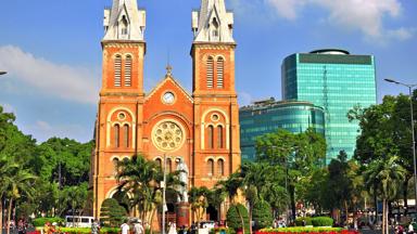 vietnam_ho-chi-minh-stad_kathedraal_notre-dame_saigon_shutterstock_275855519