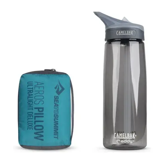 Aeros Ultralight - Reiskussen Blauw