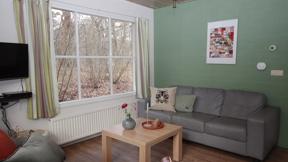 vakantiepark_nederland_dwingeloo_drenthe_rcn-de-noordster_type-saturnus_woonkamer 2_H