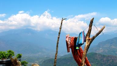 nepal_kaski_pokhara_bergtop_kleding_w.jpg