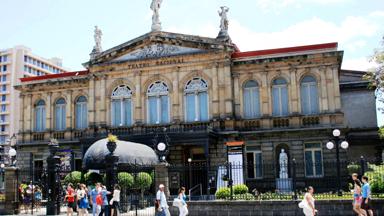 costa-rica_san-jose_teatro-nacional_f