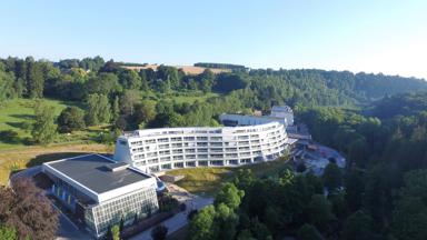hotel_belgie_houffalize_vayamundo_houffalize_gebouw