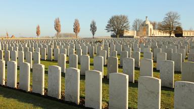 belgie_west-vlaanderen_ieper_tyne-cot_begraafplaatse_eerste-wereldoorlog_grote-oorlog_getty-675179962