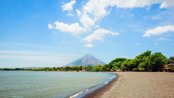 nicaragua_rivas_ometepe_vulkaan_strand_shutterstock