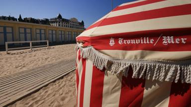 Frankrijk_Trouville_Hotel_Mercure_Trouville_Omgeving_Strand