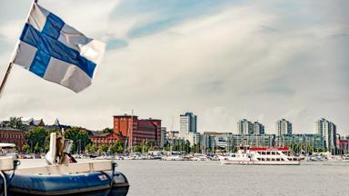 finland_uusimaa_helsinki_vlag_haven_schip_GettyImages-673112391