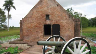 suriname_nieuw-amsterdam_kruithuis_fort-nieuw-amsterdam_w_jpg