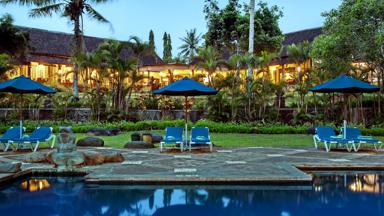 hotel_indonesie_kalibaru_margo-utomo-hillview-resort_zwembad2