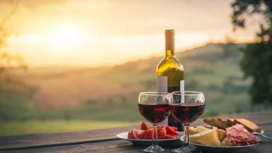 frankrijk_algemeen_wijn_eten_drinken_shutterstock_1356254846