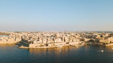 malta_valletta_overzicht_zee_stad_boot_visit-malta.jpg