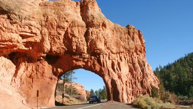 verenigde-staten_utah_zion_poort_weg_auto_f