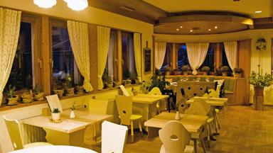 hotel_duitsland_Furtwangen im Schwarzwald_Hotel Krauter Chalet_restaurant-2