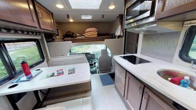 Canada_Fraserway_Type-C_Medium_Interieur_1