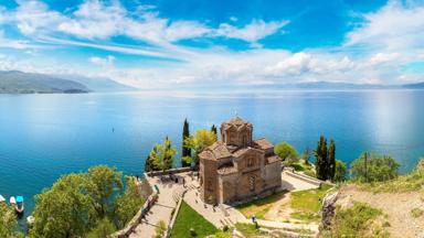 noord-macedonie_ohrid_meer_jovan-kaneo-kerk_shutterstock_646303171