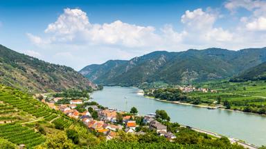 oostenrijk_spitz_donau_uitzicht_shutterstock_1153427281.jpg