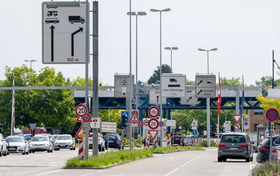 Grenscontroles Frankrijk, paspoort en ID vereist