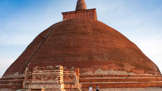 sri lanka_anuradhapura_tempel_b